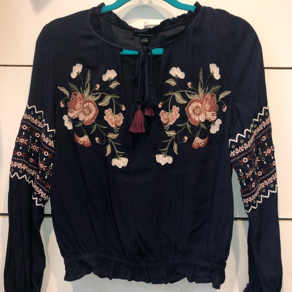American Eagle floral blouse
